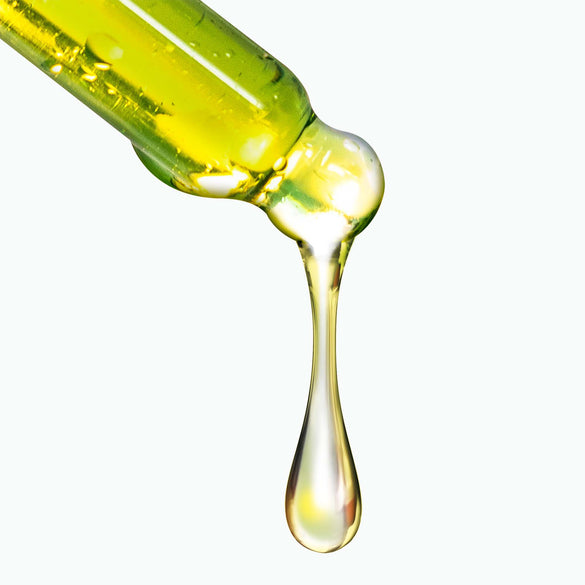 Hydrating Tamanu Oil O5 with Organic Cold-Pressed Tamanu Oil and Vitamin E